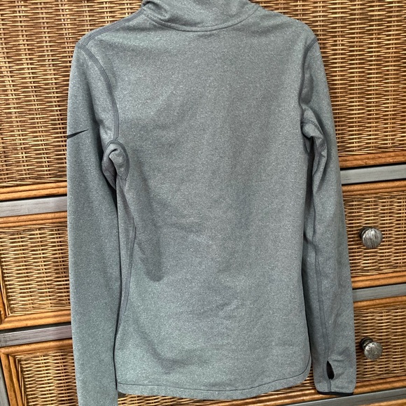 Grey Nike Pro Quarter zip - Picture 5 of 5